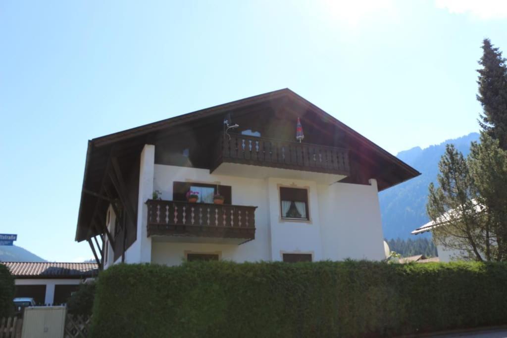 Wohnung Bergtraum Inmitten Der Ammergauer Alpen Oberammergau Exterior photo