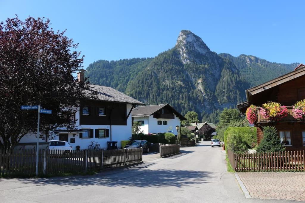 Wohnung Bergtraum Inmitten Der Ammergauer Alpen Oberammergau Exterior photo